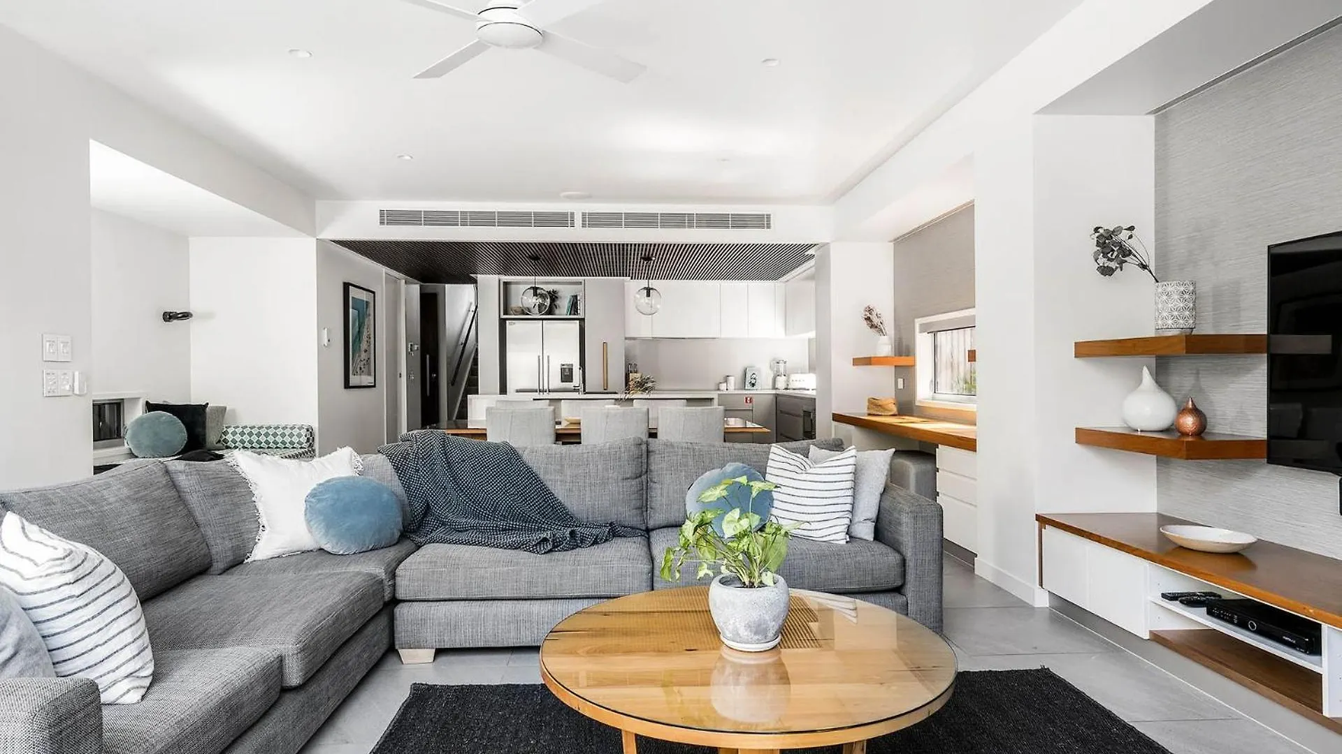 Holiday home Kokos Beach House 1 - Beachside Luxury With Pool Byron Bay Australia