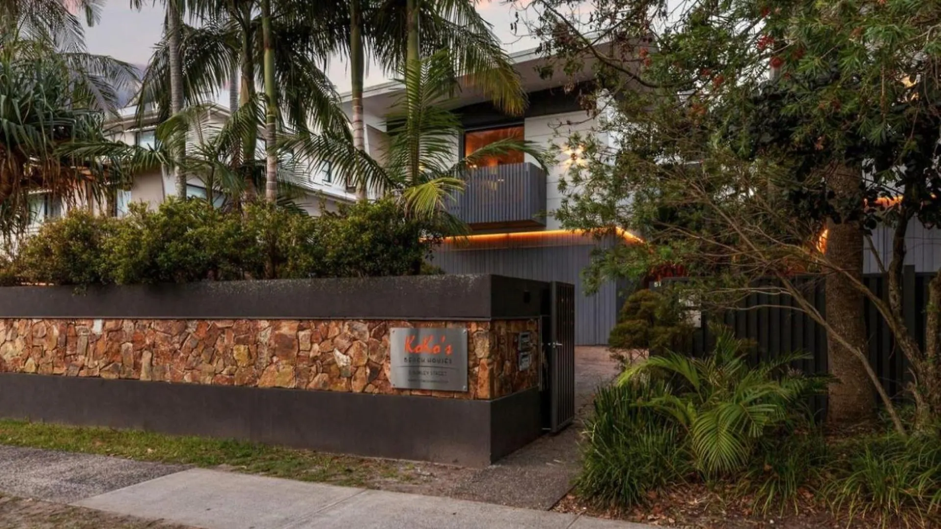 Kokos Beach House 1 Byron Bay